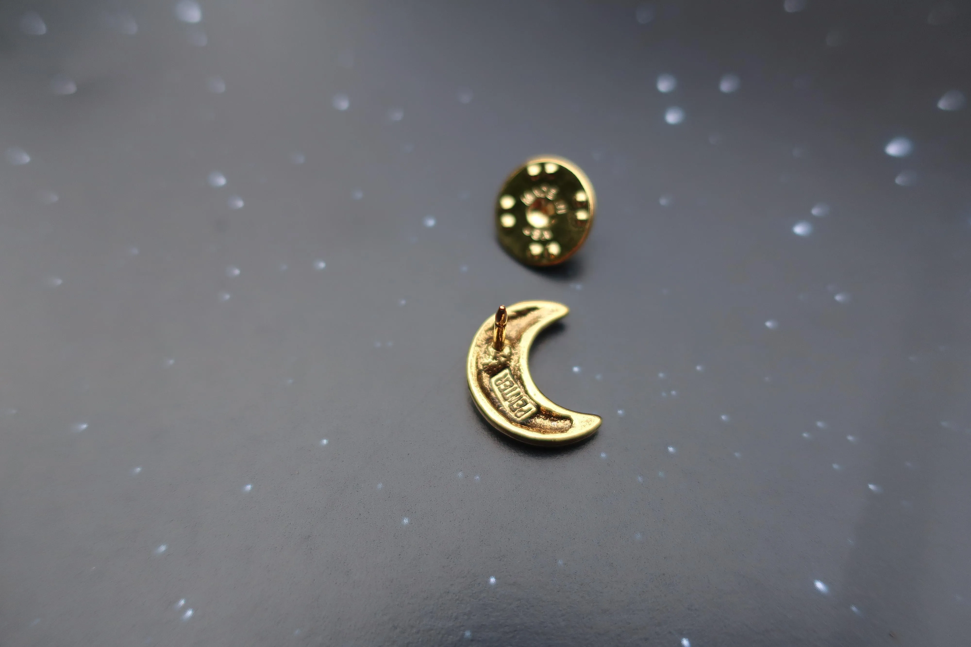 Crescent Moon Gold Lapel Pin