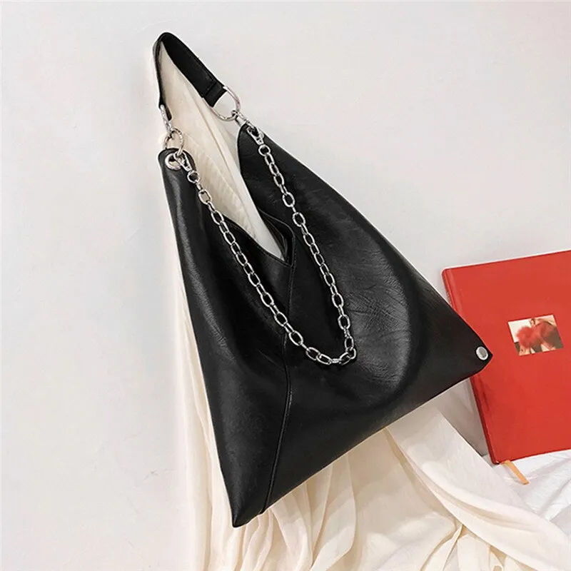 Retro Chain Leather Crossbody Bag